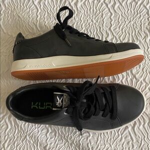 KURU women's Black and White Sneakers